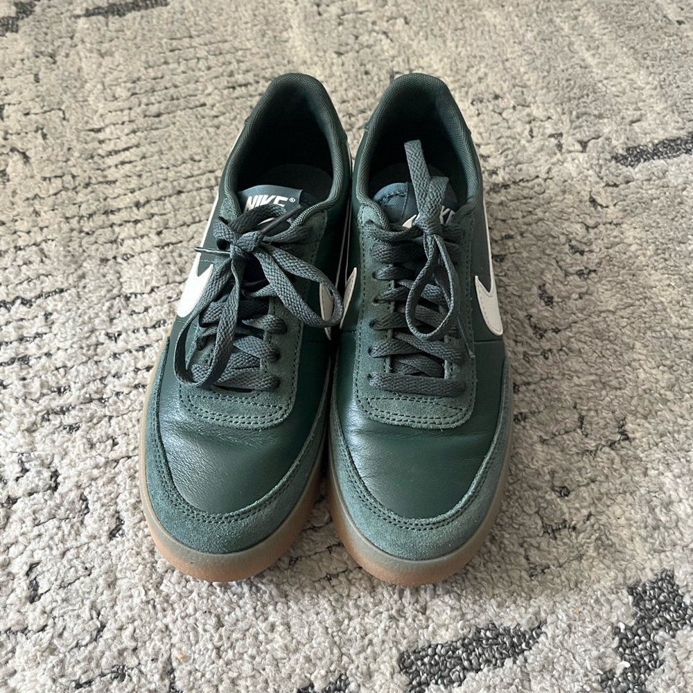 Nike woman’s sneakers